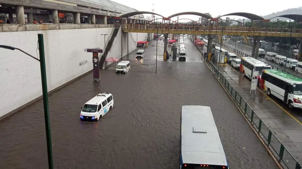 carretera inundada